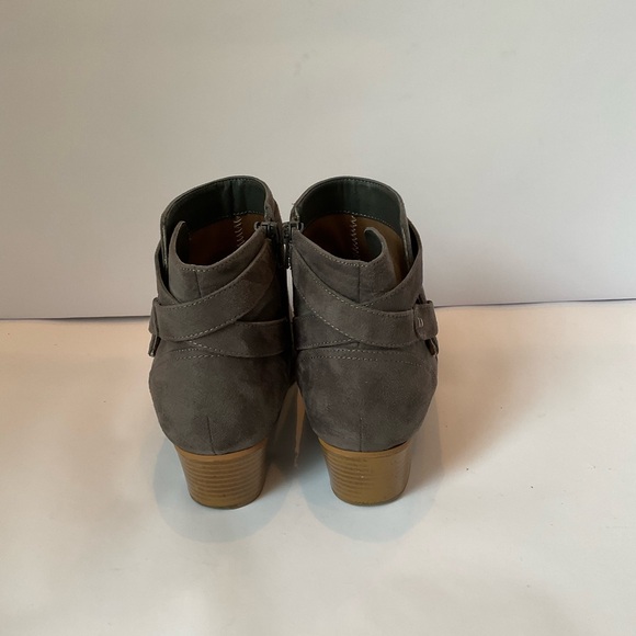 Women’s Giani Bernini ankle boots - Picture 5 of 6